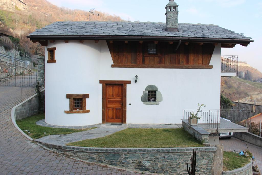 Villa La Tour Nus Quarto foto